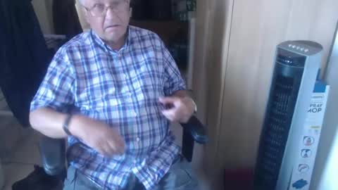 Snapshot of smoothmutton chatting on 06.19.26 smoothmutton online show from 06.19.26