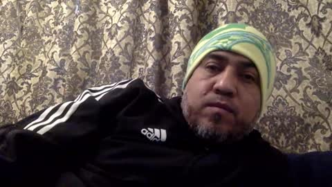 Snapshot of smoothstrik3r chatting on 12.01.25 smoothstrik3r online show from 12.01.25