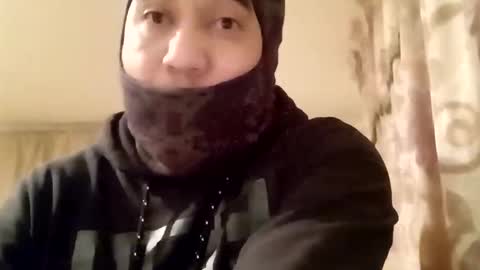 Snapshot of smoothstrik3r chatting on 12.17.25 smoothstrik3r online show from 12.17.25