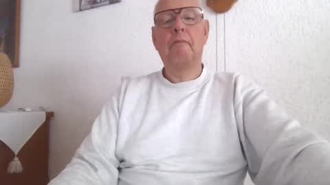 Snapshot of smoothy5460 chatting on 05.05.26 smoothy5460 online show from 05.05.26