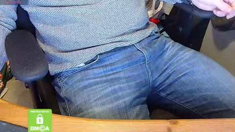 Sneakybill online show from 02.26.25