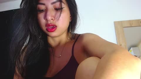 Hellen  online show from 12.20.24