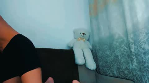 Snapshot of snezanablond chatting on 02.05.26 Sneja online show from 02.05.26