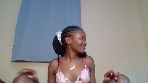 Snowie eyes online show from 11.24.25