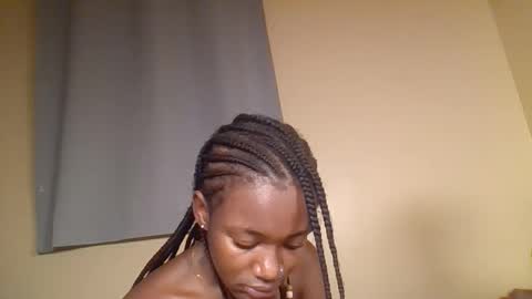 Snowie eyes online show from 12.13.25