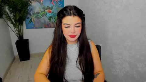 Snapshot of snowingwinter chatting on 05.10.26 snowingwinter online show from 05.10.26