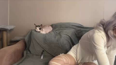 snowy_alice online show from 11.15.25