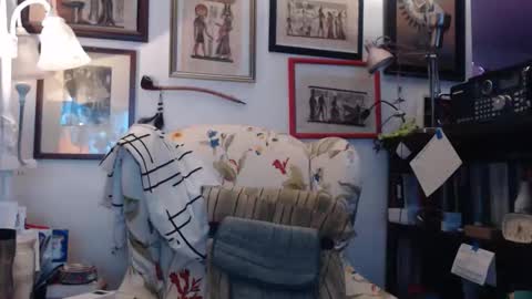 ImYourBitch online show from 10.25.25