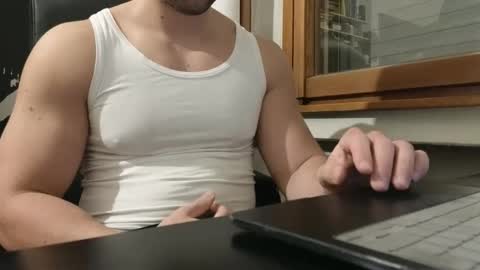 Snapshot of so_thick chatting on 01.14.25 luca - online show from 01.14.25