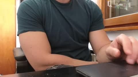 Snapshot of so_thick chatting on 03.11.25 luca - online show from 03.11.25