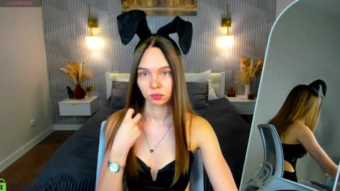 Snapshot of sofa_vleifo chatting on 04.01.26 Sofa online show from 04.01.26
