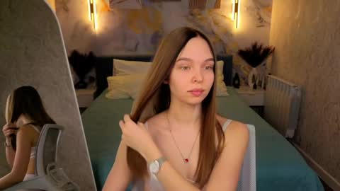 Snapshot of sofa_vleifo chatting on 04.02.26 Sofa online show from 04.02.26