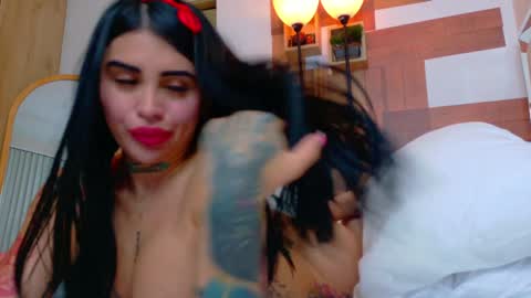 Snapshot of sofhia_cruz chatting on 02.02.25 sofhia cruz online show from 02.02.25