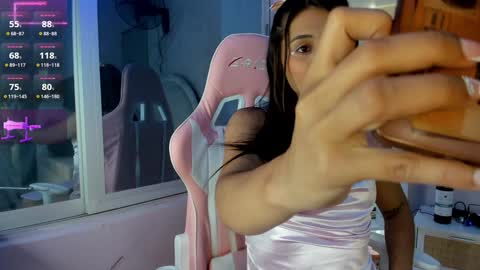 sofhia_turner online show from 02.06.25