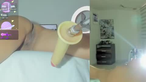 Snapshot of sofi__velez_ chatting on 06.26.26 Sofi online show from 06.26.26