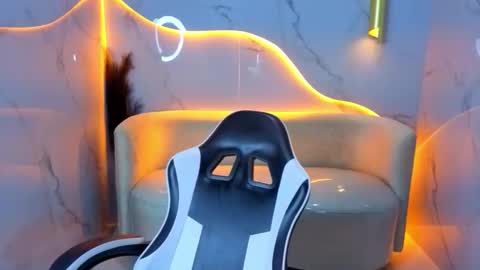 Online 800 to 1400 online show from 01.07.26