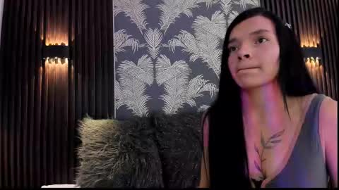 Snapshot of sofi_lassa_ chatting on 02.15.26 SOFIA online show from 02.15.26