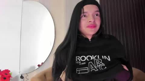 Snapshot of sofi_lassa_ chatting on 02.24.26 SOFIA online show from 02.24.26