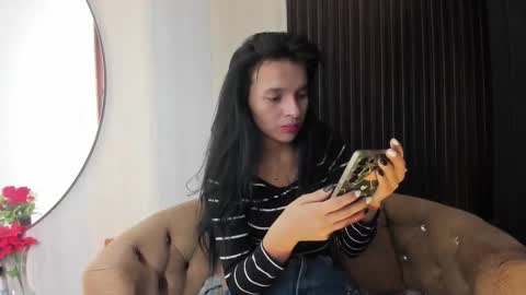 Snapshot of sofi_lassa_ chatting on 03.23.26 SOFIA online show from 03.23.26