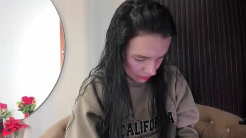 Snapshot of sofi_lassa_ chatting on 03.24.26 SOFIA online show from 03.24.26