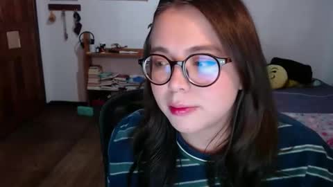 Sofi Lynch online show from 04.14.26