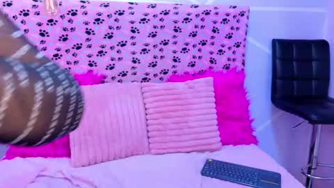 Sofi Noa online show from 10.16.25