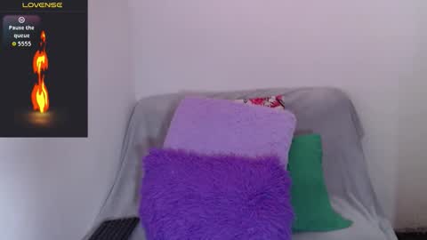 Snapshot of sofia__whitee chatting on 11.16.25 sofia whitee online show from 11.16.25