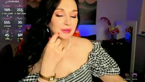 Snapshot of sofia_ford chatting on 06.18.26 Sofia online show from 06.18.26