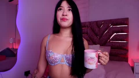 sofia gomes online show from 07.07.26