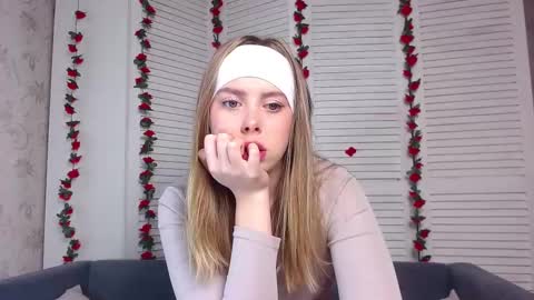 Snapshot of sofia_here chatting on 11.06.25 Sofia here online show from 11.06.25