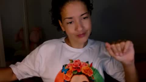 Sofia  online show from 11.25.25