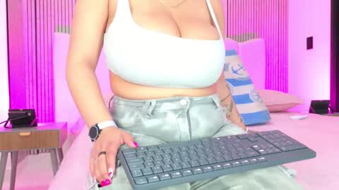 Snapshot of sofia_martinn chatting on 02.11.26 Sofia online show from 02.11.26