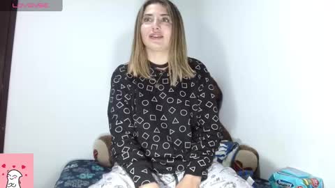 Snapshot of sofia_naughty18 chatting on 02.13.25 Sofia Naughty18 online show from 02.13.25