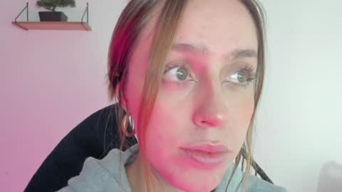 Snapshot of sofia_palacios_ chatting on 12.18.24 online show from 12.18.24