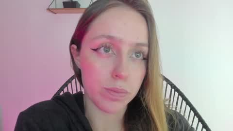 Snapshot of sofia_palacios_ chatting on 12.21.24 online show from 12.21.24