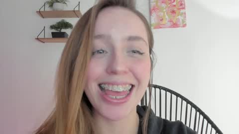 Snapshot of sofia_palacios_ chatting on 01.09.25 online show from 01.09.25