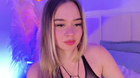 SOFIA PAMELA online show from 03.01.25