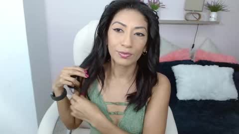 Snapshot of sofia_perez___ chatting on 02.16.25 Sofi online show from 02.16.25