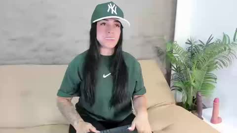 Snapshot of sofia_riveraa chatting on 09.19.25 SOFIA online show from 09.19.25