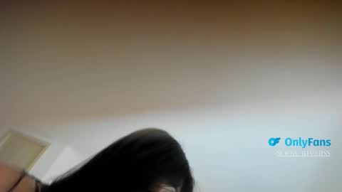 Snapshot of sofia_rivers_ chatting on 11.19.25 sofia_rivers_ online show from 11.19.25