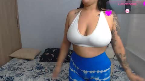 Snapshot of sofia_stonee1 chatting on 10.07.25 kanella valery online show from 10.07.25