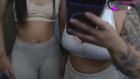 Snapshot of sofia_stonee1 chatting on 11.12.25 kanella valery online show from 11.12.25