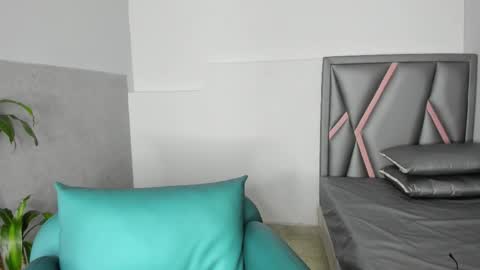 Sofa online show from 09.26.25