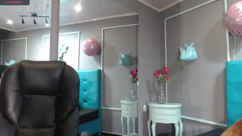 Sofa online show from 02.28.25