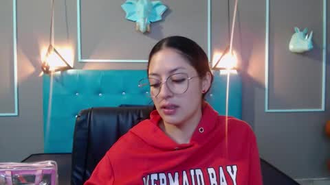 Sofa online show from 11.03.25