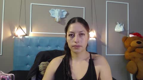 Sofa online show from 11.21.25