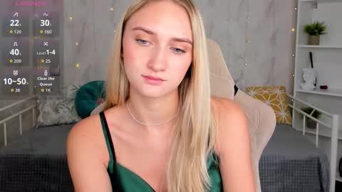 Snapshot of sofiaa__adams chatting on 03.17.26 Sofia online show from 03.17.26