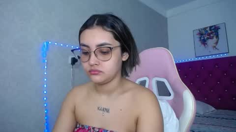 Snapshot of sofiaasexy19 chatting on 05.07.26 Sofia online show from 05.07.26