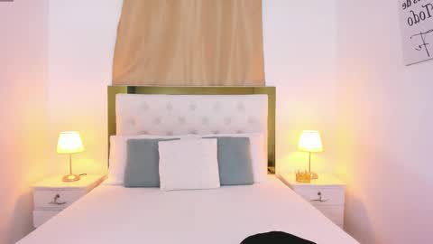 Sara online show from 10.15.25