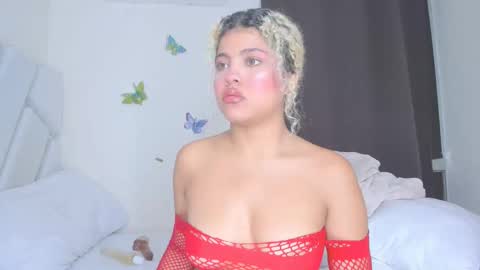 sofiacastillo01 online show from 03.27.26